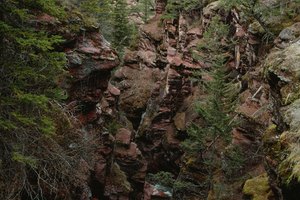 Desde el campamento Johnston Canyon se puede acceder por un sendero al cercano cañón del mismo nombre.