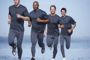 Si bien es cierto que correr ofrece una excelente ejercicio cardiovascular para tu cuerpo, no es todo lo que tu cuerpo necesita.