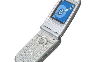 Enciende el teléfono celular de modo que la pantalla LCD se ilumine.