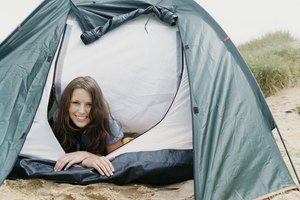 Los lugares para acampar frente al mar a menudo deben ser reservados con un mínimo de siete días de anticipación.