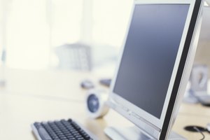 Con las teclas de flecha del teclado, ve a la opción "Advanced Chipset Features".