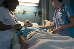 Las disposiciones 1-3 tratan específicamente la relación de la enfermera a los pacientes individuales.