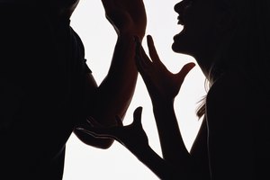 El abuso en una relación puede dañar tu bienestar físico y psicológico.