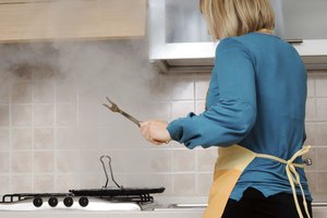 Si te has producido una quemadura leve en la cocina puedes aplicarte Vicks VapoRubs para calmar el ardor.