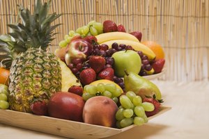 Las frutas tienen fibra, lo que evita que comas demasiado.