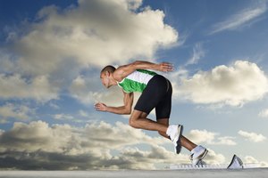 Hacer carreras puede ser parte de una rutina de entrenamiento de intervalos de alta intensidad.