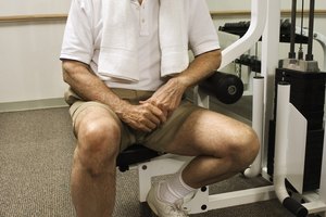 Hacer entrenamiento de fuerza a los 60 trae muchos beneficios a tu cuerpo.