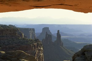 Los excursionistas aventureros pueden hacerle frente a los cañones del Robbers Roost, en Utah.