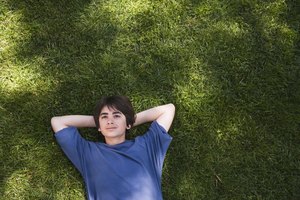 Las técnicas de relajación pueden ayudar a los jóvenes a reducir su estrés en el momento.