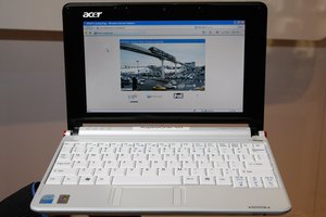 Tú puedes activar y desactivar la funcionalidad inalámbrica de la Acer Aspire One.