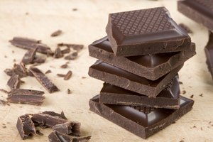 Trozos de chocolate.