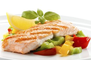 Salmón y vegetales.
