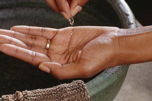 Noxzema fabrica una línea de productos para el cuidado de la piel.