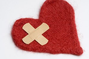 El selenio es beneficioso para el corazón debido a sus propiedades antioxidantes.