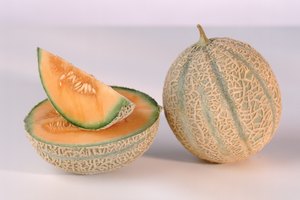 Los melones pueden ayudarte a sentirte lleno y satisfecho con menos calorías.