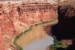 Laughlin tiene como telon de fondo el río colorado.