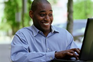 Craigslist es un sitio no comercial con varias comunidades en línea, anuncios clasificados, foros de discusión, herramientas de trabajo y otras características útiles.