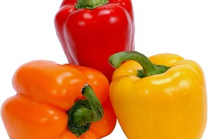 Los pimientos son alimentos alcalinos.