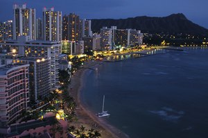 Puedes recibir la temporada festiva en Honolulu.