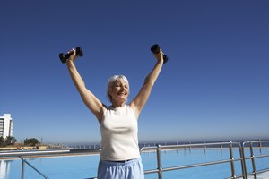 El entrenamiento de fuerza es benéfico para cualquier edad.