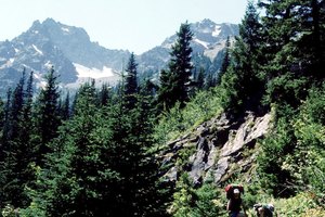 El sendero Daniel Boone tiene abruptas porciones rocosas que lo hacen difícil y riguroso.