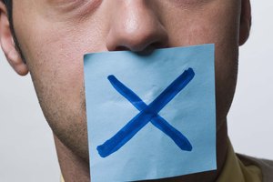 Bloquear personas en Twitter previene que te mencionen en las respuestas en Twitter.