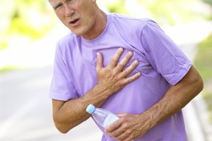 Algunos pacientes que tienen reflujo ácido y GERD sufren ataques cardiacos.
