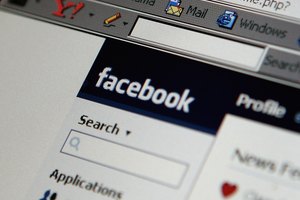 Aprende a enviar mensajes a tus grupos de Facebook.