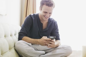 El cliente de correo electrónico predeterminado de Android te permite configurar tu correo electrónico con Gmail, Yahoo y Hotmail.