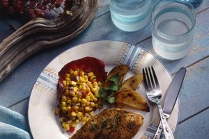 La pechuga de pollo tiene un alto contenido de proteína sin grasa.