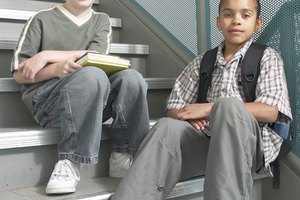 La mayoría de los chicos comienzan la pubertad mucho antes de sus años de adolescencia, entre los 9 y 14 años.