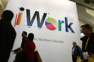 La extensión del archivo de Keynote es .key; la de Powerpoint es .ppt.