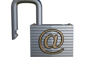 Las firmas y certificados digitales aseguran la integridad de los datos transmitidos.