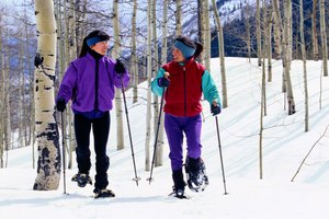 Caminar con raquetas de nieve es fácil de aprender.