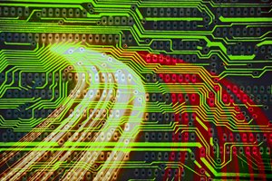 El puerto 445 facilita la compartición de archivos e impresoras en las redes de Windows.