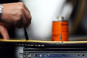 Los neumáticos cosidos son comunes en eventos de competencia.