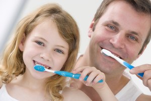 Preparando tu pasta de dientes.