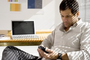 Usa iTunes para transferir música a tu iPhone de una de las tres siguientes formas.