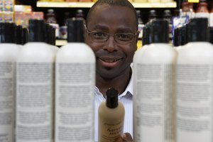 Considera comprar productos para peinar.