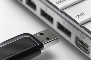Puedes utilizar el almacenamiento considerable de unidades de memoria flash como un tipo de "Flash RAM".