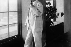 Topical Press Agency/Hulton Archive/Getty Images Huck