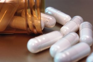 El fluconazol, un antibiótico antifúngico, se usa para tratar las infecciones por hongos.