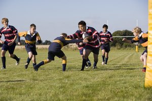 El rugby también es peligroso sobre todo por la falta de equipo protector.
