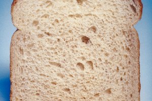 El pan contiene conservadores para mantenerlo fresco.