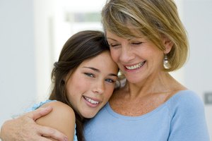 Alienta a los adolescentes a hacer algo que los haga sentirse felices cada día para prevenir el estrés.