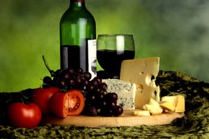 Aprende sobre los alimentos que desencadenan las migrañas oculares.