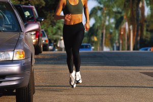Vestir un sostén deportivo es más importante para el entrenamiento de alto impacto.