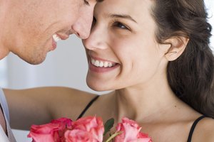 Puedes crear una relación romántica juntos.
