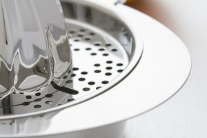 Utiliza cualquier tipo de exprimidora de jugos.