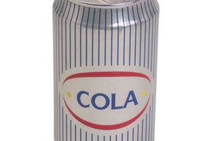 La cafeína en algunos refrescos puede causar un aumento en la micción.